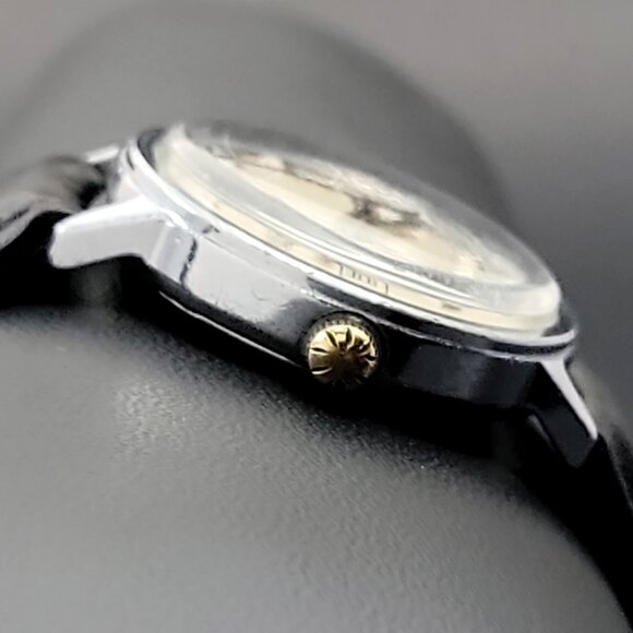 Vintage 1976 Timex Marlin Day-Date | Linen Dial | Manual Wind - Picture 3 of 6